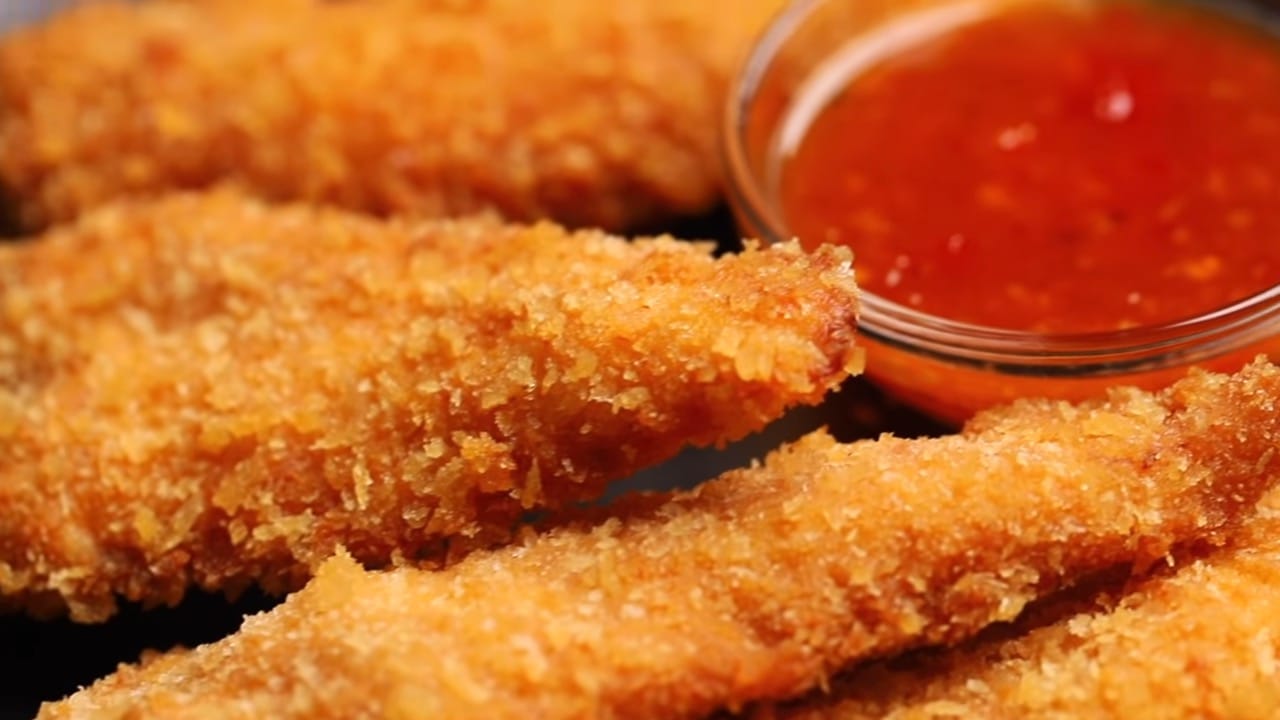 SUPER CRISPY CHICKEN TENDERS - Bon Apetit